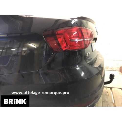 ATTELAGE VOLKSWAGEN JETTA HYBRID COL DE CYGNE BRINK / THULE